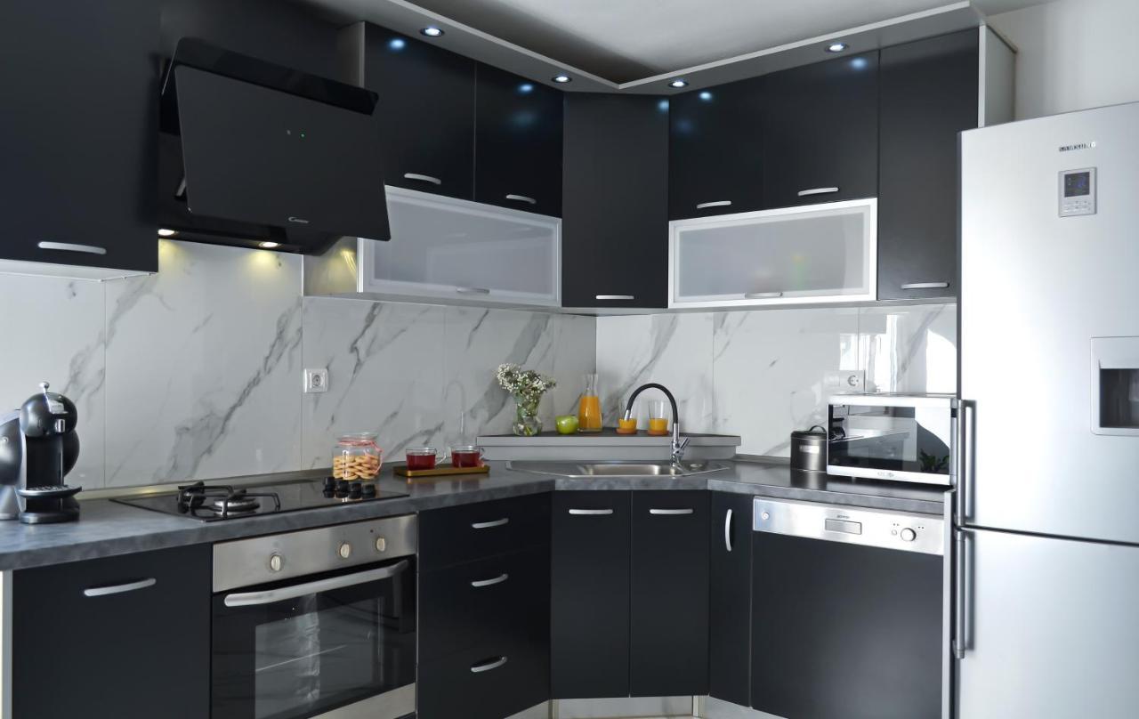 Copacabana Beach Apartments โตรกีร์ ภายนอก รูปภาพ