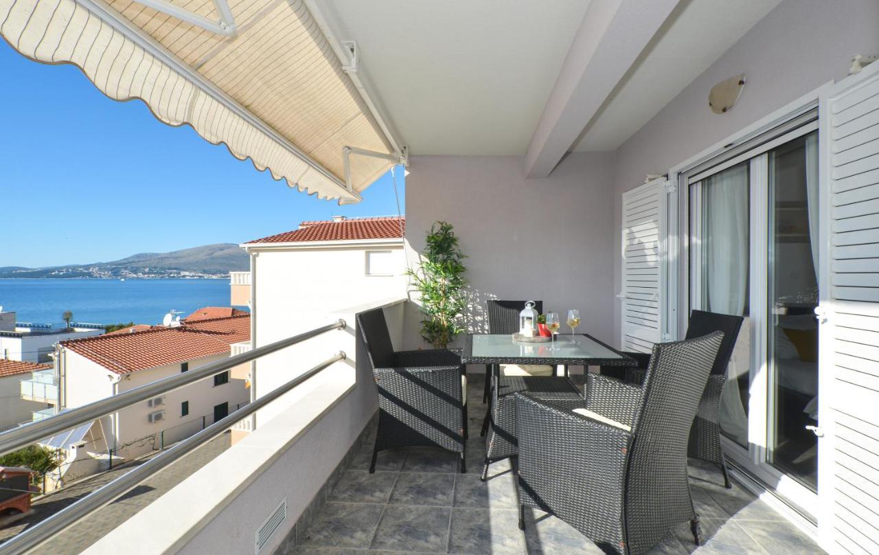 Copacabana Beach Apartments โตรกีร์ ภายนอก รูปภาพ